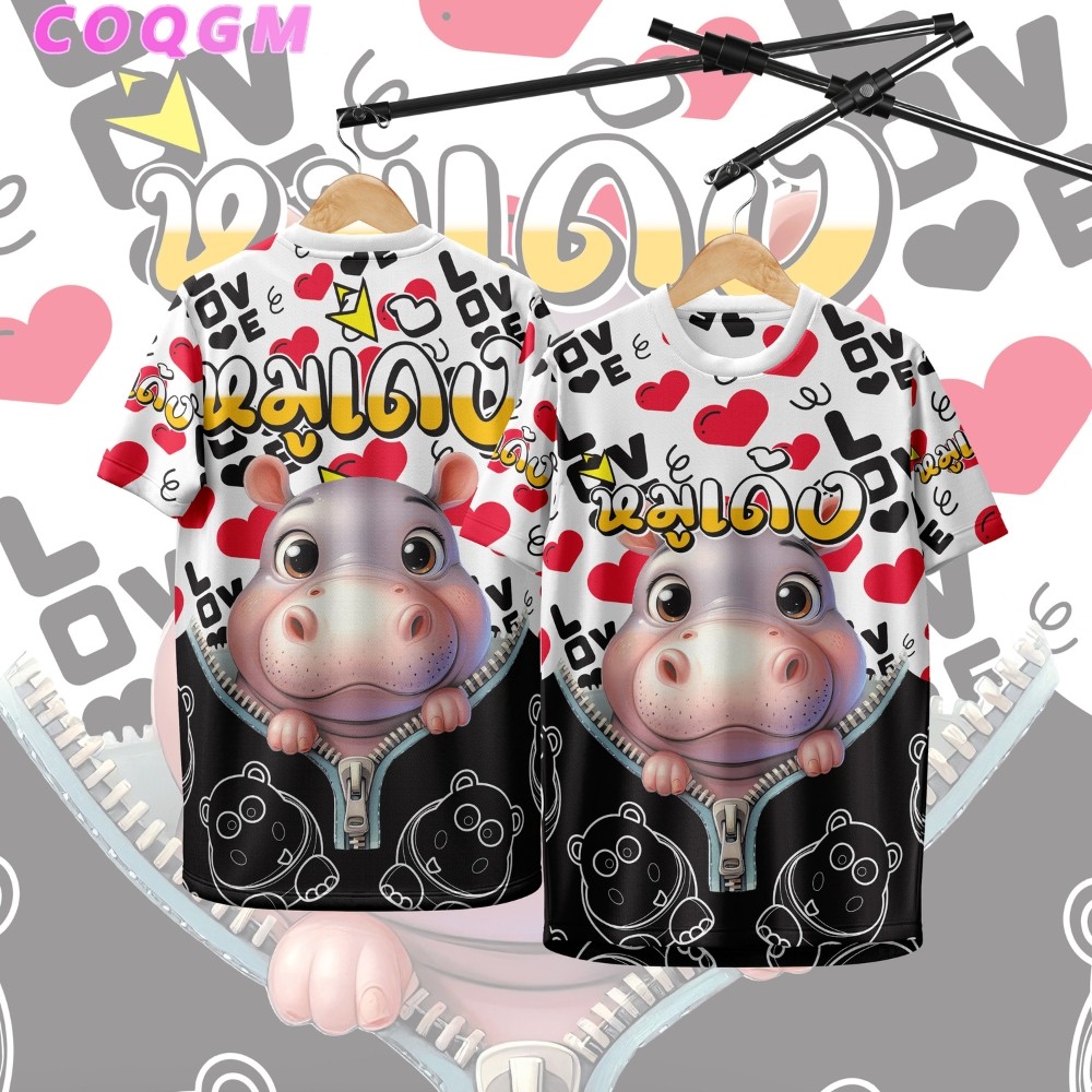 2568 เสื้อกีฬา ฮิปโปลายหมูเด้งลายเสื้อเสื้อยืดขนาดใหญ่ ไม่จํากัดเพศ ด้านบนหลวมกลางแจ้งเสื้อกันหนาวแขนสั้นเสื้อยืดชุดลําลอง