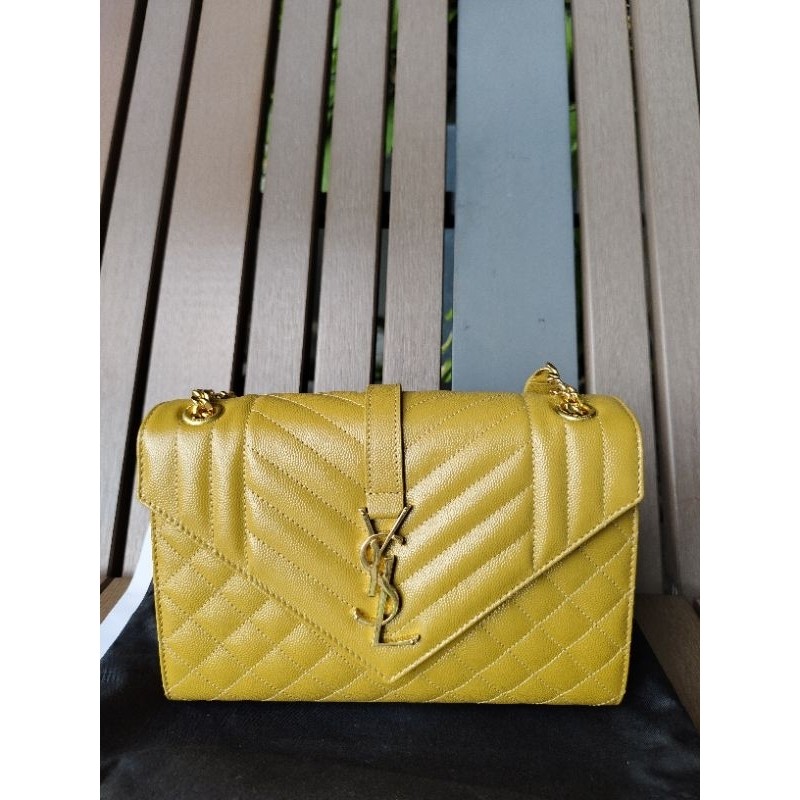 (Authentic)(NEW)(แท้100%) YSL envelope bag สี Yellow Mustard size Medium กล่องใหญ่ๆ/ถุงกระดาษ/ถุงผ้