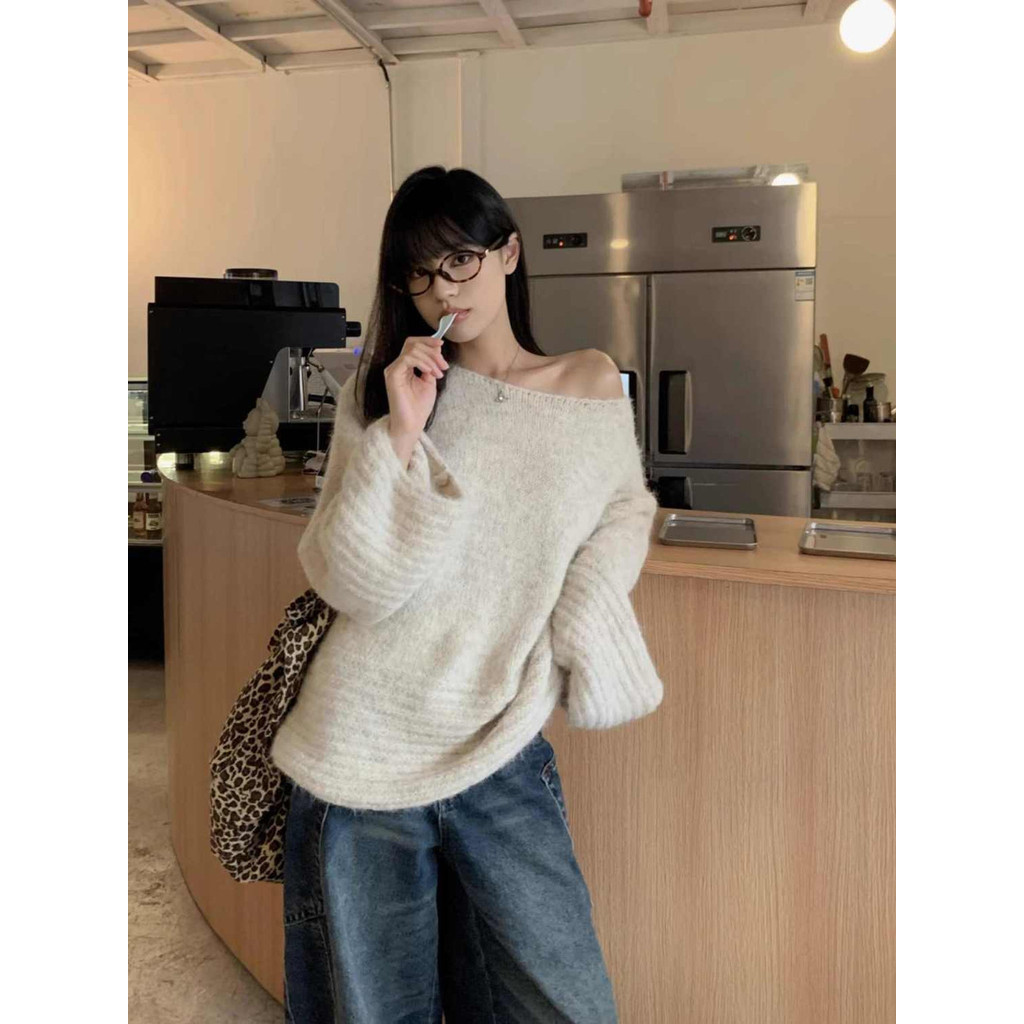 Shanmieleng 2024 ลําลองสไตล์ขี้เกียจแขนยาวปิดไหล่เสื้อถักสีเทาผู้หญิงฤดูใบไม้ร่วงฤดูหนาวหลวมทั้งหมด @-