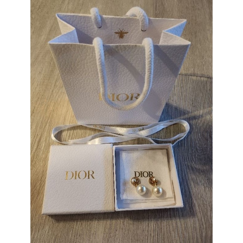 ต่างหูมุกDiorมุกทองเพชรเต็มไม่มีตำหนิ