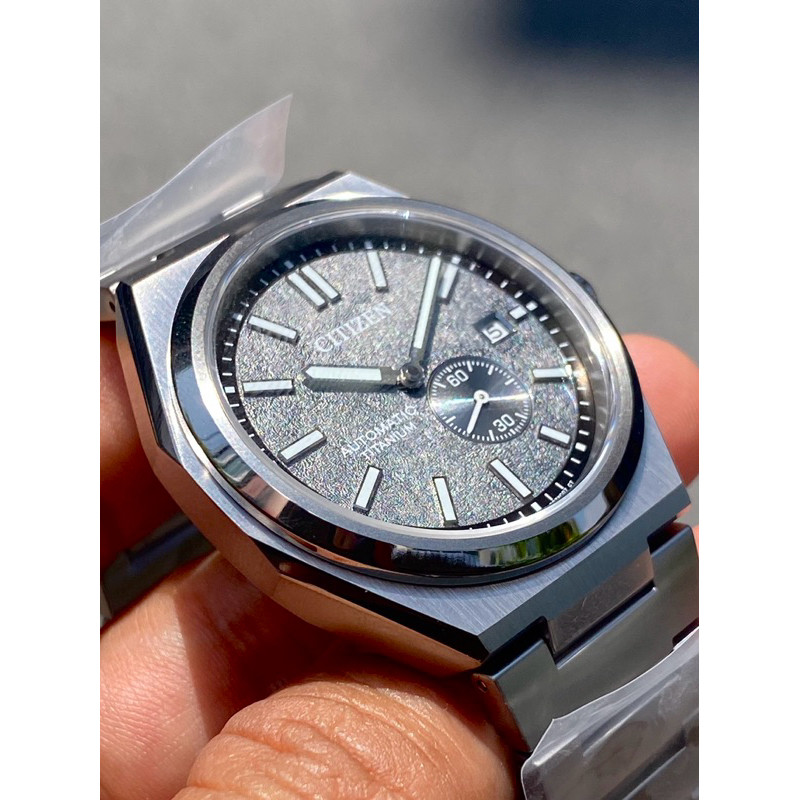 นาฬิกาข้อมือ Citizen Zenshin Mechanical Light Blue Dial Super Titanium Bracelet NJ0180-80H