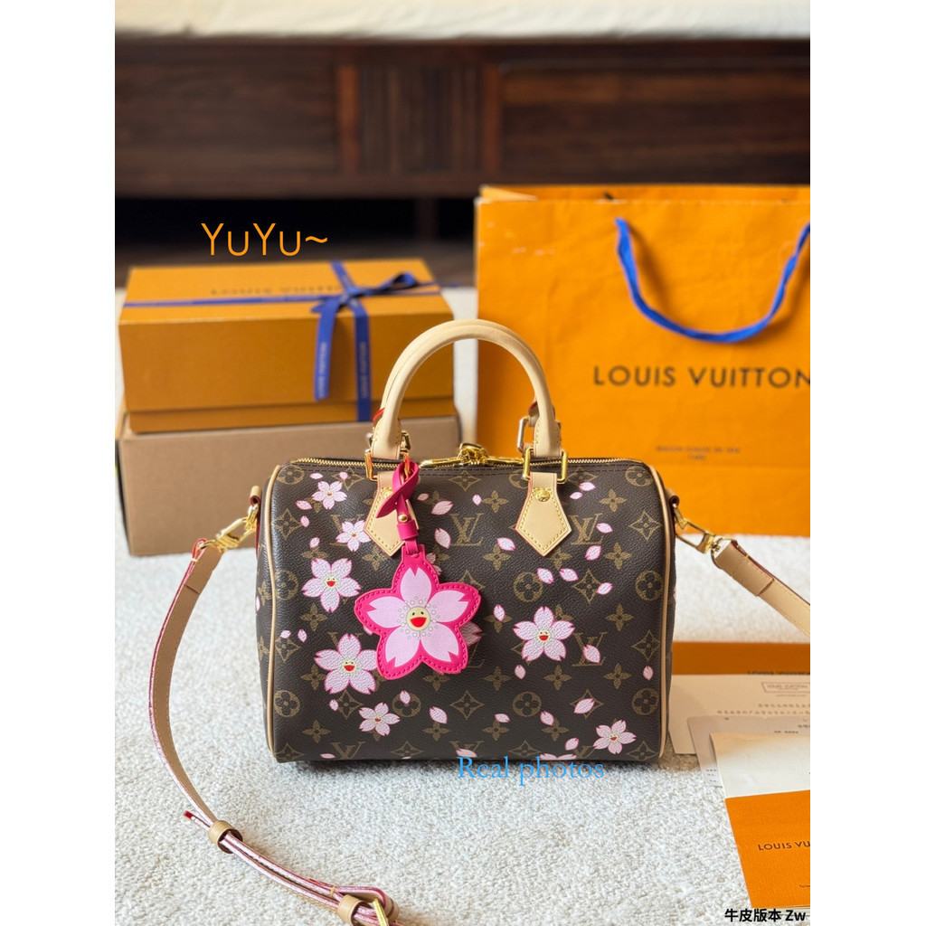 < Yuyu Ready Stock > Classic Cowhide Cherry Blossom Pillow Bag กระเป๋าถือหรูหรากระเป๋าถือที่ใช้งานได้จริงกระเป๋าสะพายขนาด 25 * 20 ซม.