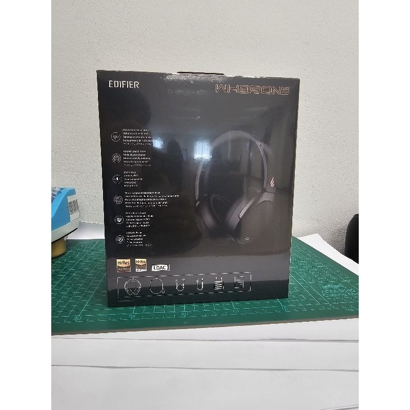 หูฟัง edifier  EH950NM มือสอง ไม่ได้ใช้งาน