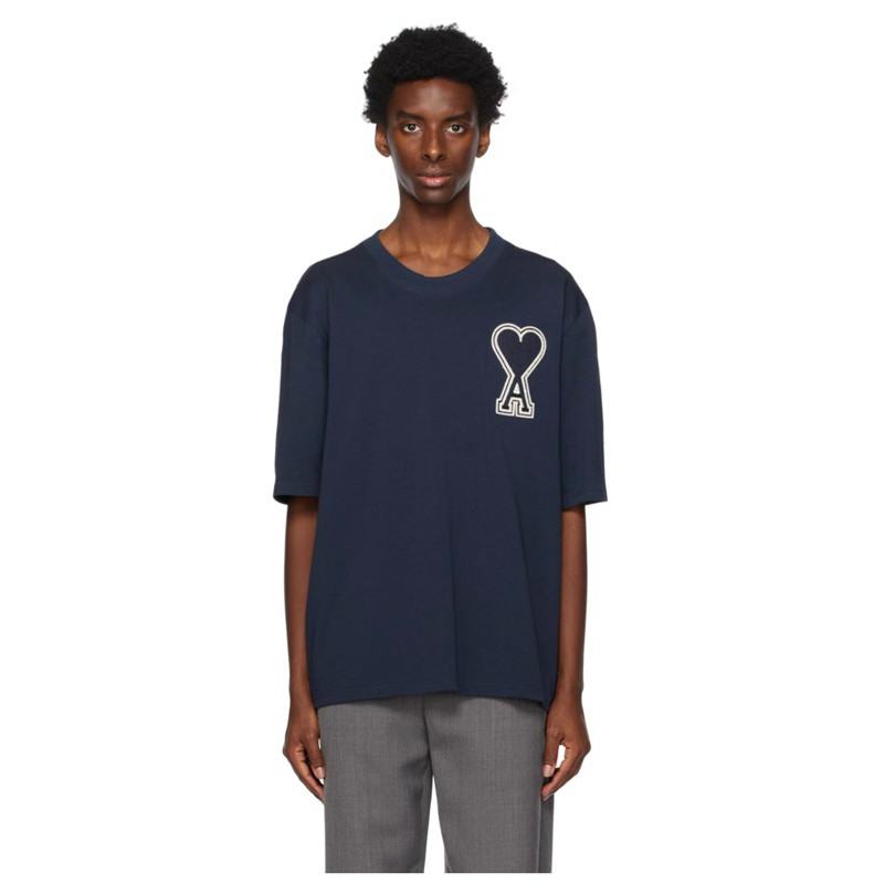 ♞,♘,♙เสื้อ ami paris navy de coeur erui