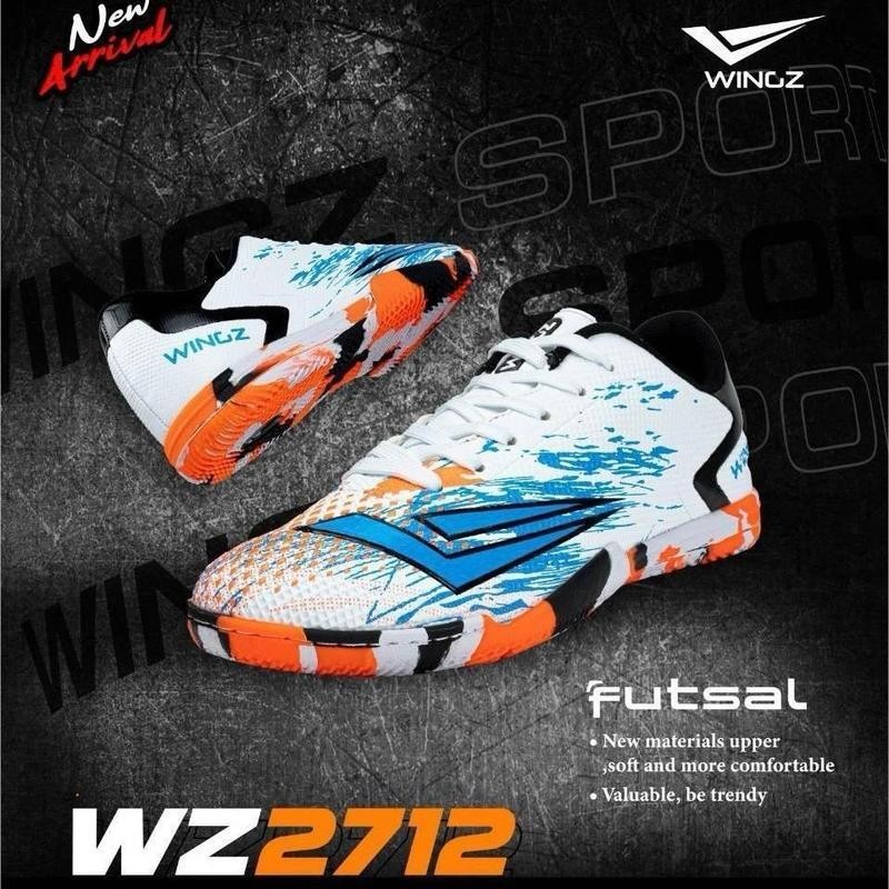 รองเท้าฟุตซอล WINGZ 2712 ทันสมัยและช่วยในการยึดเกาะที่ยอดเยี่ยม รองรับแรงกระแทกได้ดี น้ำหนักเบา กีฬา