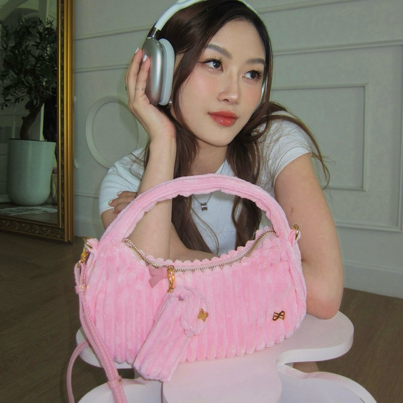 PENNE culture | "Mini Mellé" Bag Collection | กระเป๋าครอสบอดี้ ใส่โทรศัพท์ได้ ผ้านุ่ม แถมกระเป๋าจิ๋