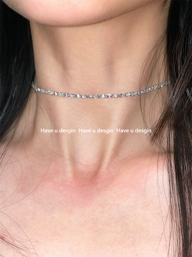 มี u desgin
 High-end สร้อยคอเพทายหญิง ins หรูหราประณีต Niche อารมณ์ออกแบบ Clavicle Chain All-Match สูง @-