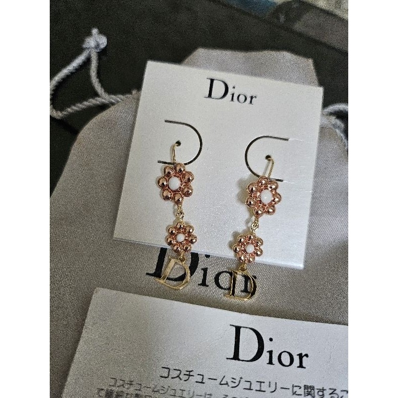 ต่างหูDior ของแท้%
3,900