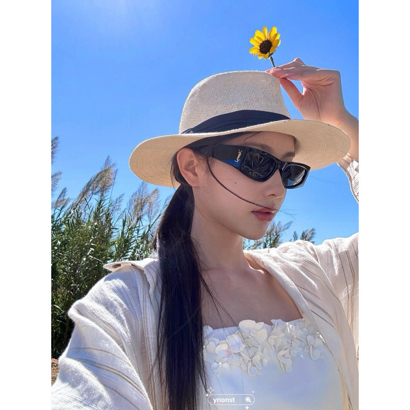 ของแท้ แว่นตากันแดด Saint Laurent / YSL สำหรับสุภาพสตรี SL M140 / F