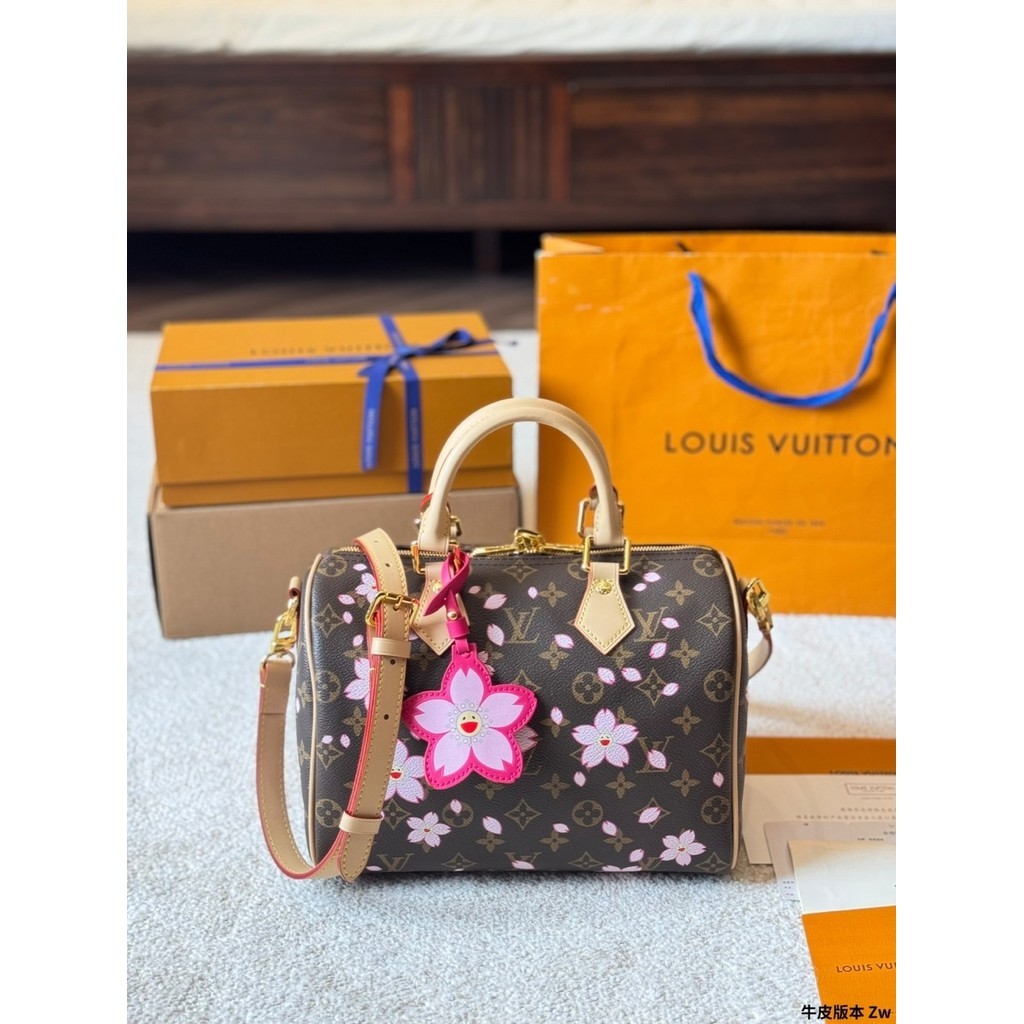 < Yuyu Ready Stock > Classic Cowhide Cherry Blossom Pillow Bag กระเป๋าถือหรูหรากระเป๋าถือที่ใช้งานได้จริงกระเป๋าสะพายขนาด 25 * 20 ซม.