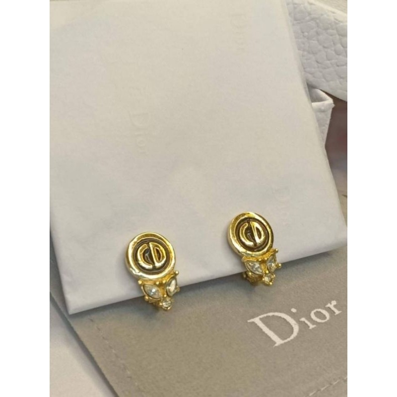 ต่างหูDiorของแท้%
4900
สอบถามได้ค่ะ
#Dior #แบรนด์เนม