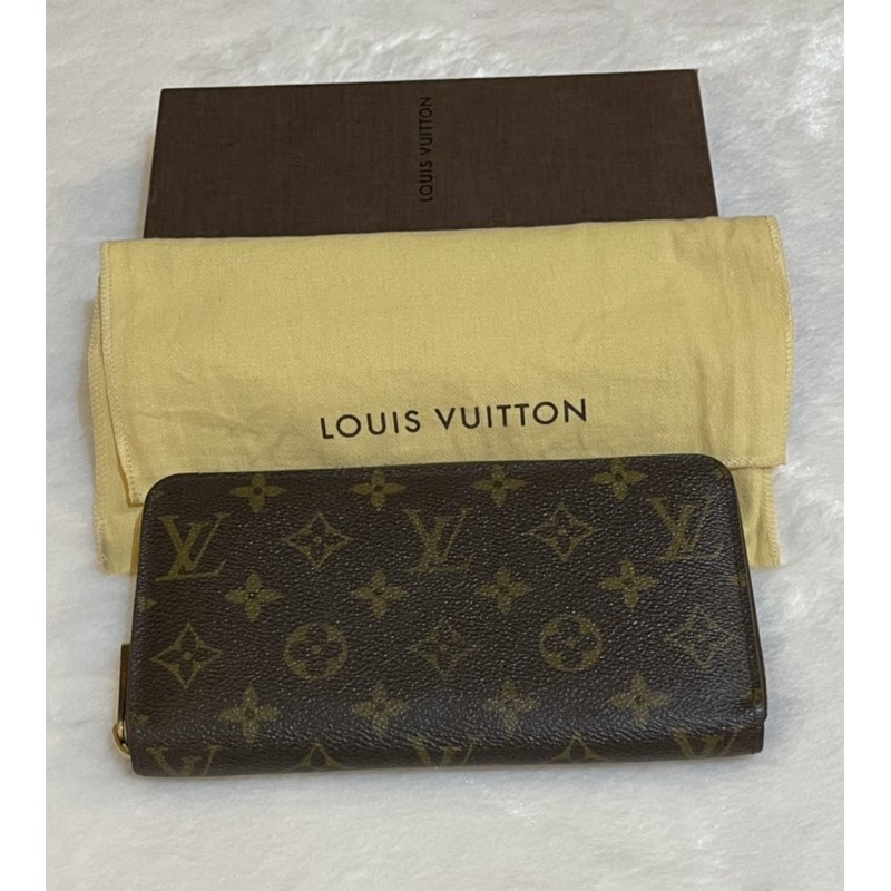 กระเป๋าสตางค์ Louis Vuitton