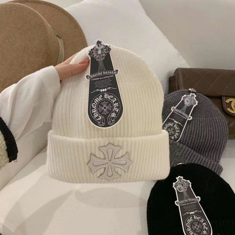 Chrome Hearts สไตล์เกาหลีอินเทรนด์แบรนด์ Chrome Hearts หมวกถักอบอุ่นสําหรับผู้หญิงในฤดูใบไม้ร่วงและฤดูหนาวหนา Versatil