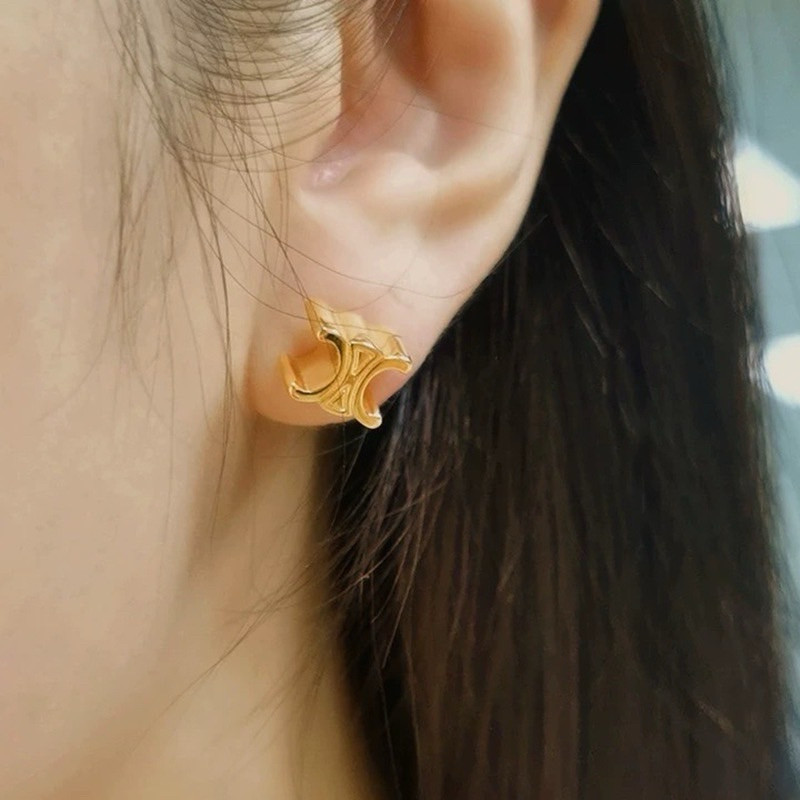 New celine earrings ต่างหู รุ่นนี้ต้องมีค่ะ ใช้ได้ทุกวัน