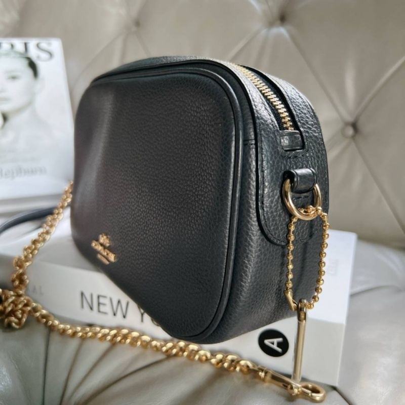 ♞กระเป๋าสะพาย สีมิดไนน์  
NEW COACH  ISLA CHAIN CROSSBODY 
 pom