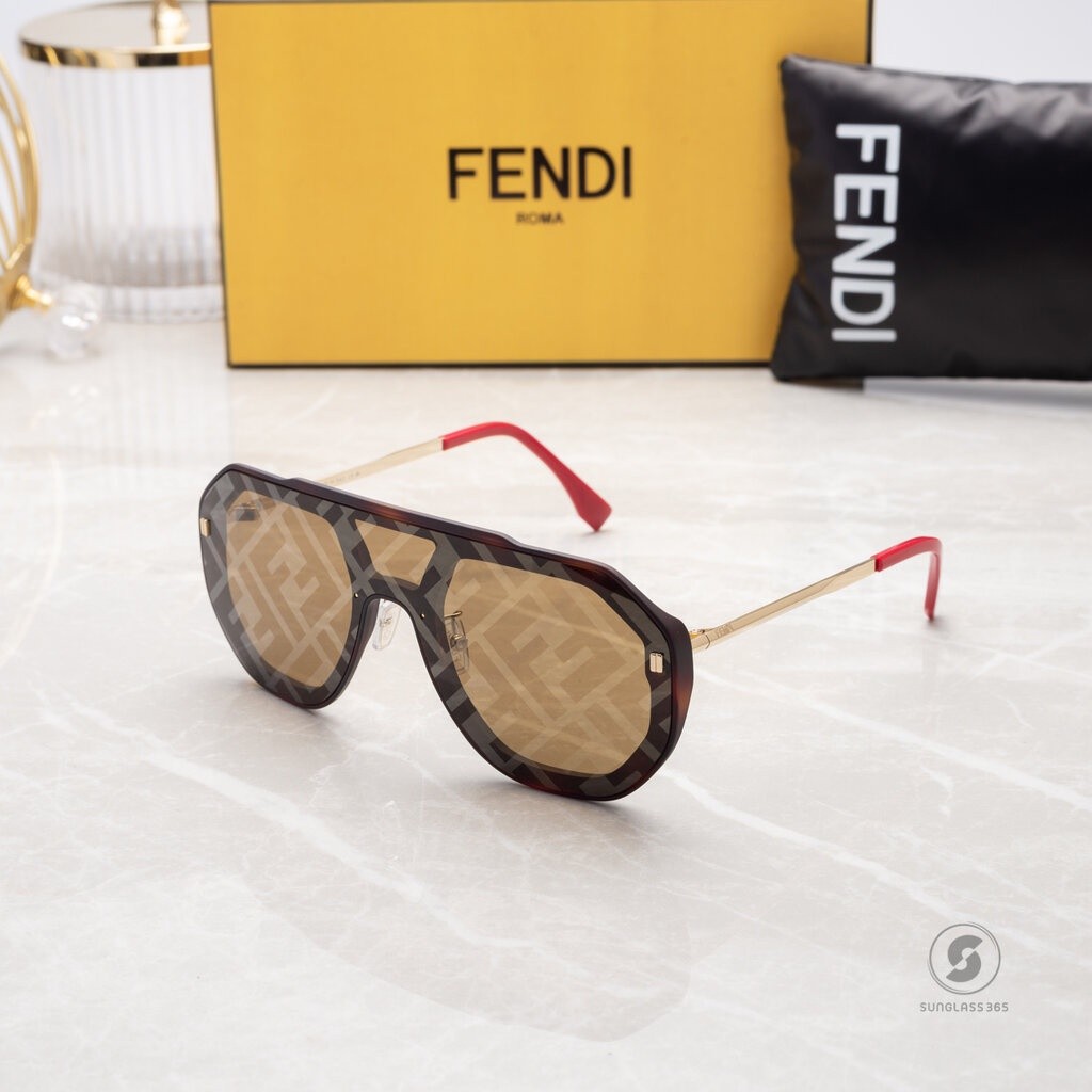 แว่นกันแดด FENDI FF EVOLUTION FE40006U 52G