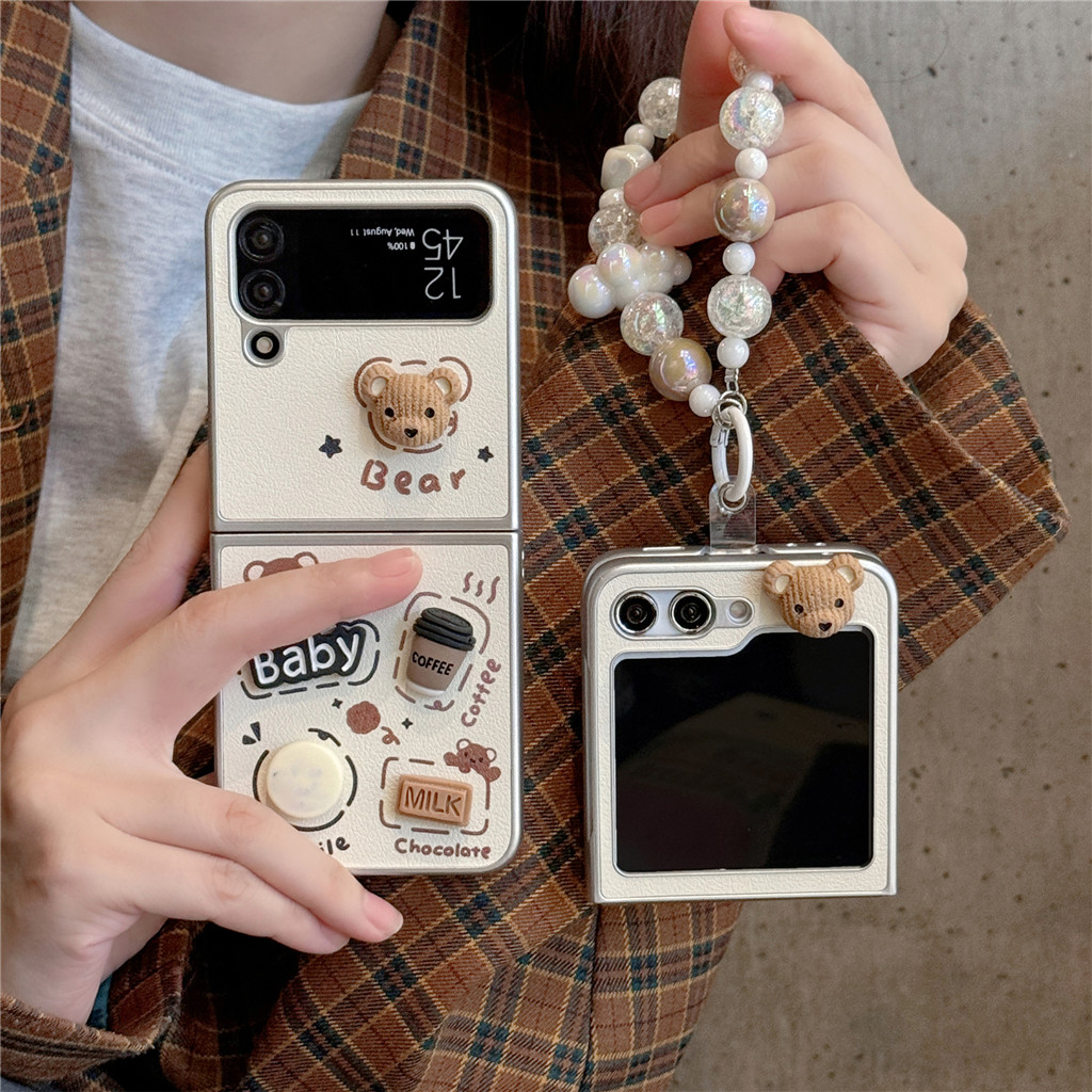 น่ารักกาแฟคุกกี้หมี Cloud สร้อยข้อมือเคสโทรศัพท์สําหรับ Samsung Galaxy Z Flip 7 FE Z Flip6 ZFlip 5 Zflip6 Zflip5 Flip7 กันกระแทกปกหลัง