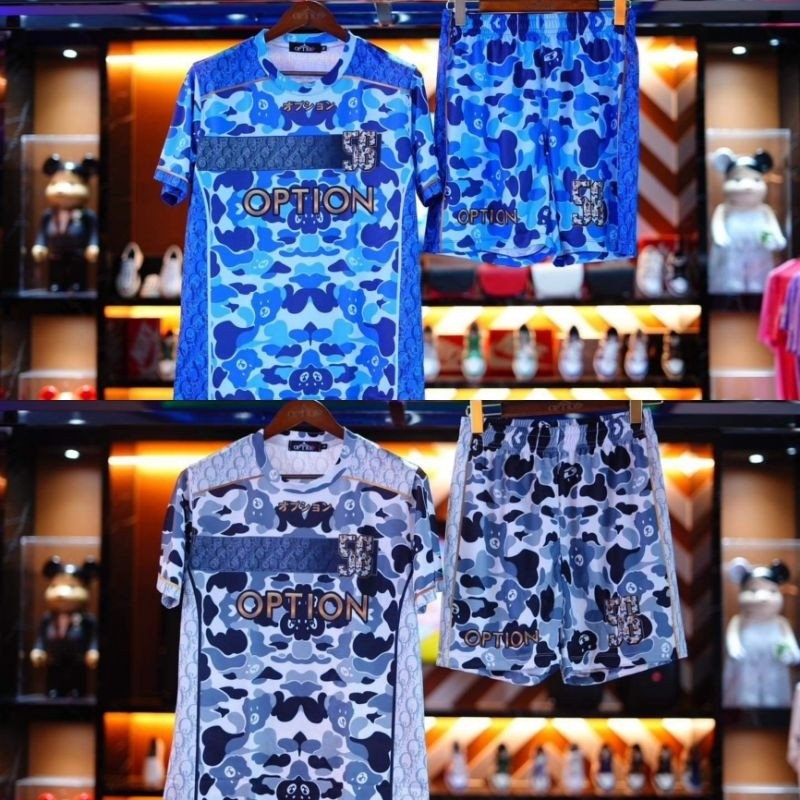 เสื้อกีฬาลายพรางสีน้ำเงิน