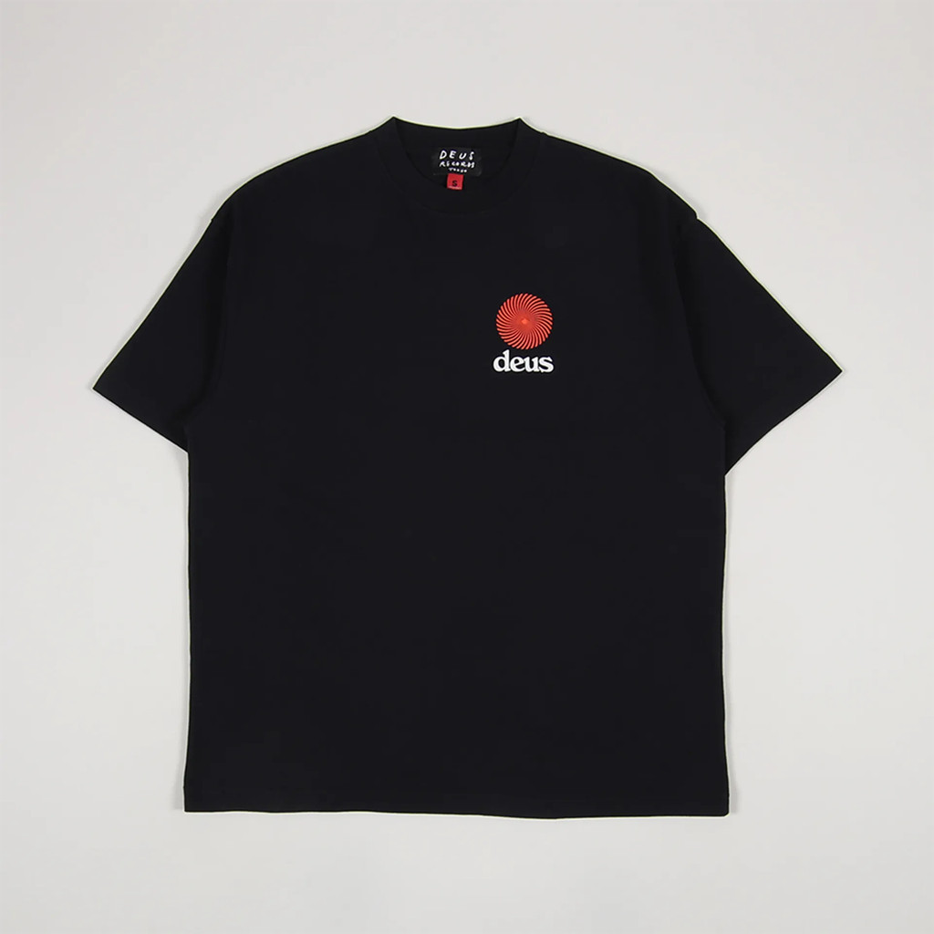 ♞,♘เสื้อยืดบุรุษ Deus Ex Machina Strata XXFF