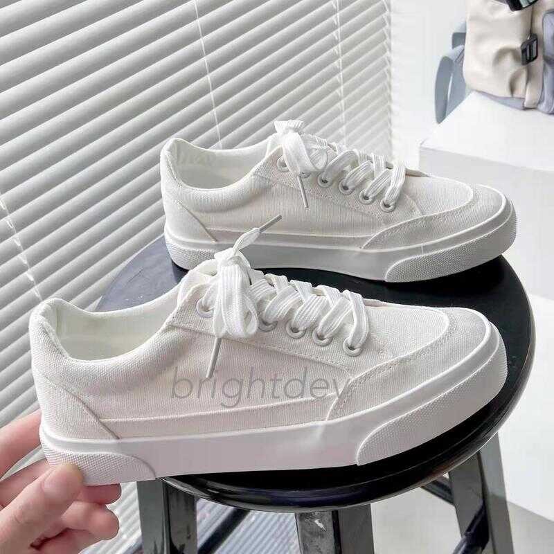 รองเท้าผ้าใบ รุ่นcake มีหลากหลายสี M79