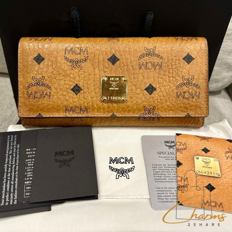 [USED พร้อมส่ง] MCM Wallet แท้ %