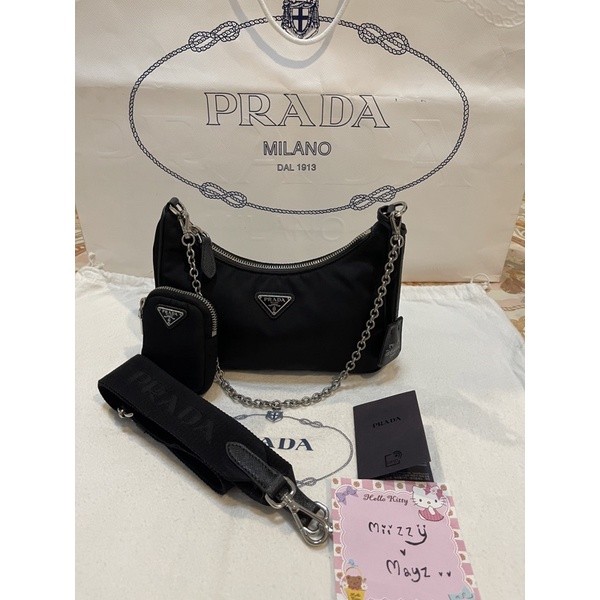 Used  Prada Re-Edition 2005 2สาย สะพายได้หลายแบบ ของแท้100%ค่ะ