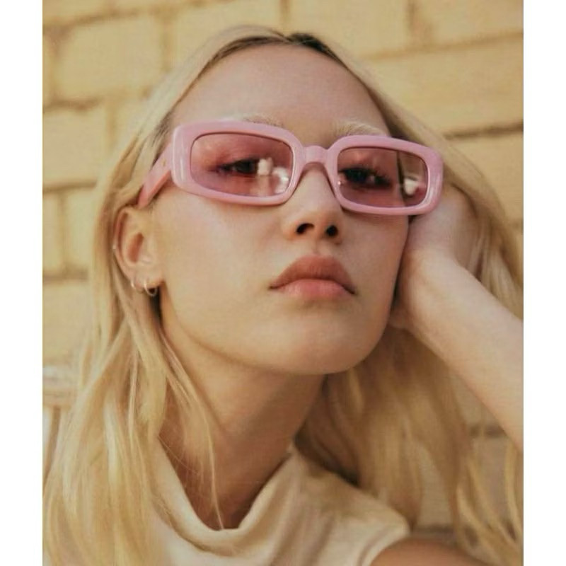 แว่นตา Le Specs ส่งต่อ