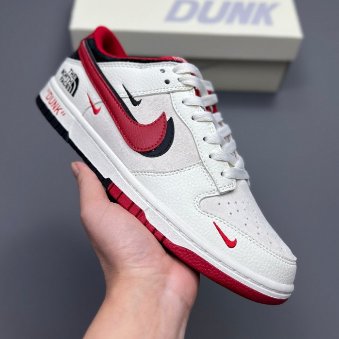 ♞,♘,♙รองเท้าสเก็ตบอร์ด Stussy x By You SB Dunk Low Retro SP DJ2024-127 สำหรับกีฬาและสันทนาการ XHS