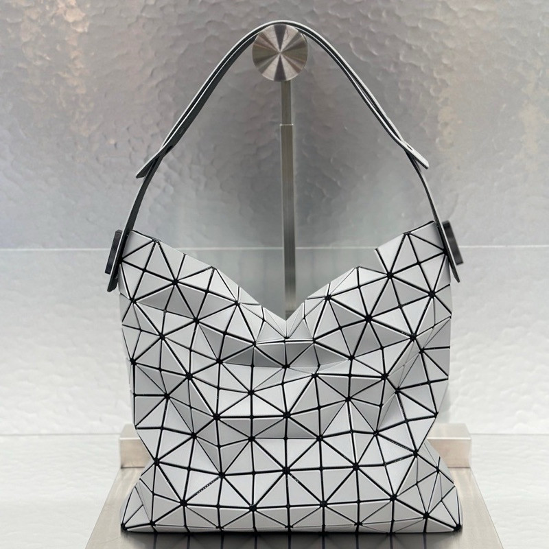 ♞,♘,♙BaoBao BAGUETTE ของแท้จาก Shop baobao issey Miyake fdki