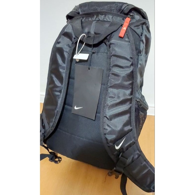 ♞,♘,♙กระเป๋า Nike ขนาด 32 ลิตร frty