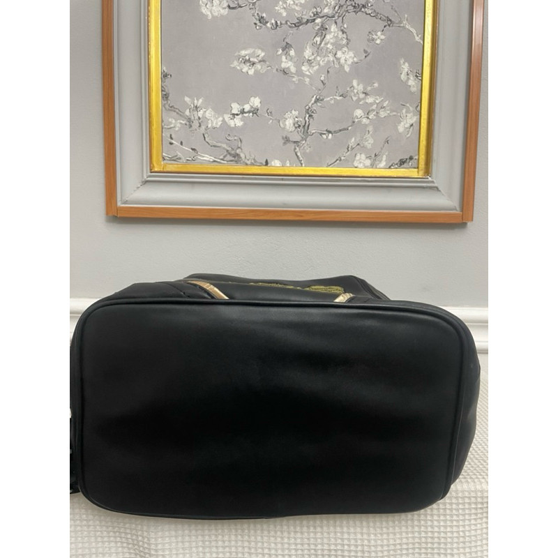 ♞กระเป๋าเป้ MCM หนังแท้ มือสอง djd