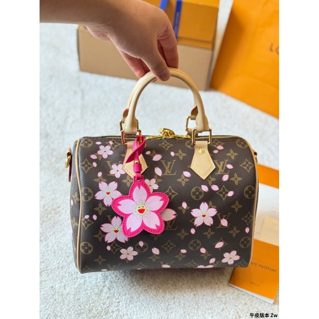 < Yuyu Ready Stock > Classic Cowhide Cherry Blossom Pillow Bag กระเป๋าถือหรูหรากระเป๋าถือที่ใช้งานได้จริงกระเป๋าสะพายขนาด 25 * 20 ซม.