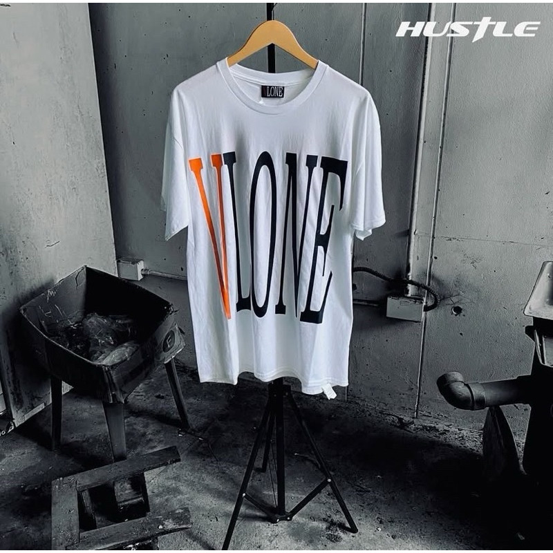 ♞,♘VLONE LOGO SS TEE WHITE - ORANGE VD