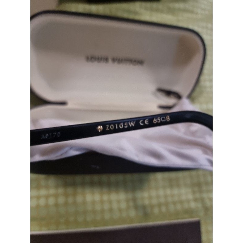 แว่นตากันแดด Louis Vuitton Evidence Z0350W Men's Sunglasses ของแท้ (มือสอง) สภาพ 99% ใช้งานน้อยครั้