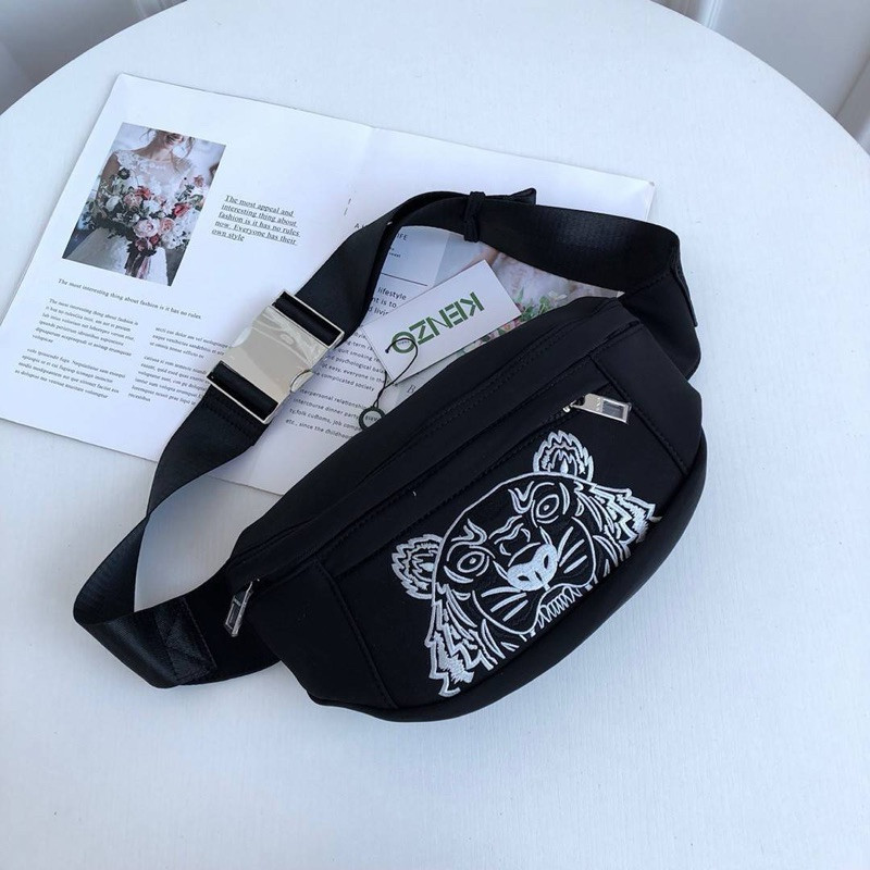 กระเป๋าคาดอก / คาดเอว Kz Belt Bag With Logo