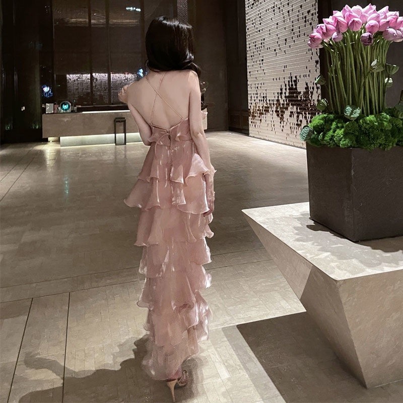 {Rose And Cedar} ชุดเดรสกระโปรงยาว มีสายคล้องคอ ประดับเพชร สีชมพูแชมเปญ แฟชั่นฤดูใบไม้ผลิ ฤดูร้อน ส