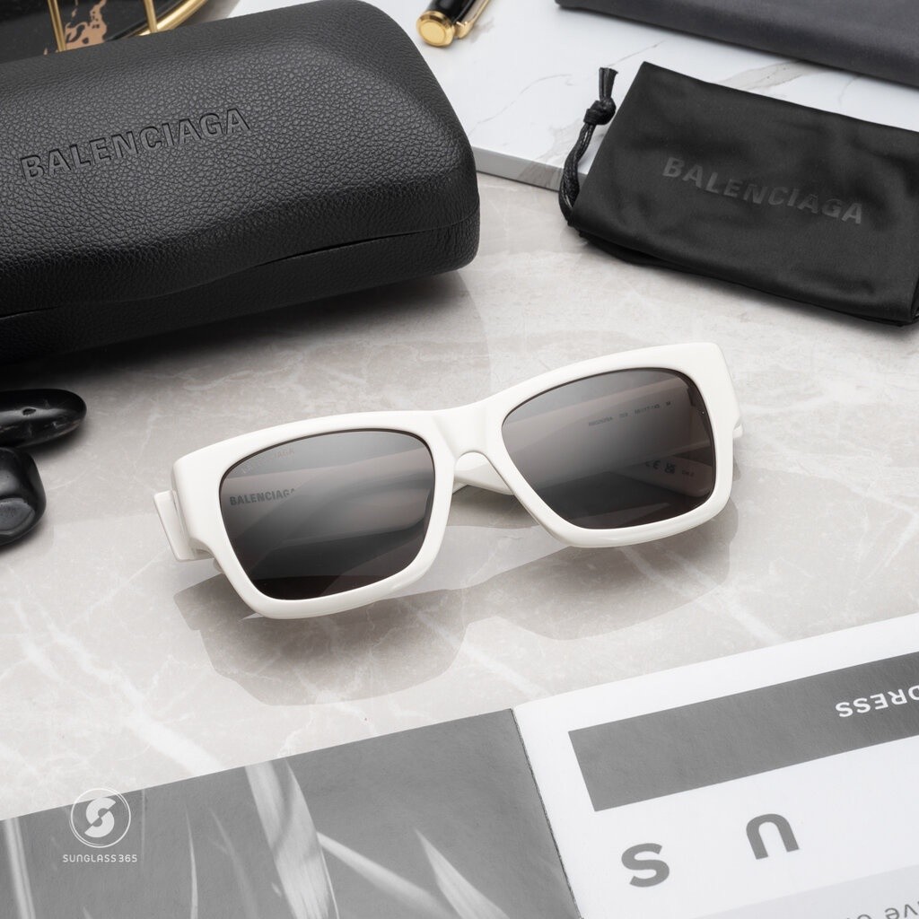แว่นกันแดด Balenciaga Max Square Af BB0262SA 003