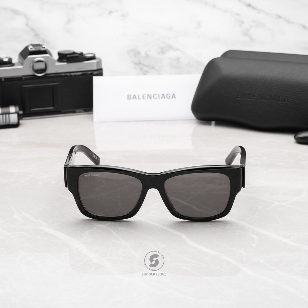 แว่นกันแดด Balenciaga Max Square Af BB0262SA 001