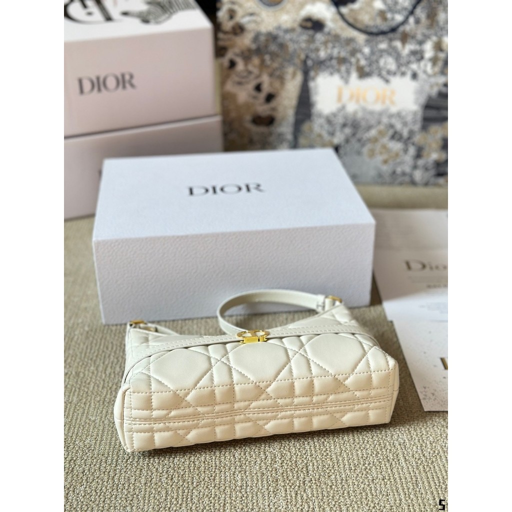 ((YuYu Ready Stock) กระเป๋าใต้วงแขนแฟชั่นElegant Dumpling Bag Miniประณีตกระเป๋าสะพายคลาสสิกMessengerกระเป๋ากระเป๋าถือหรูหราขนาด 24 * 13 ซม.