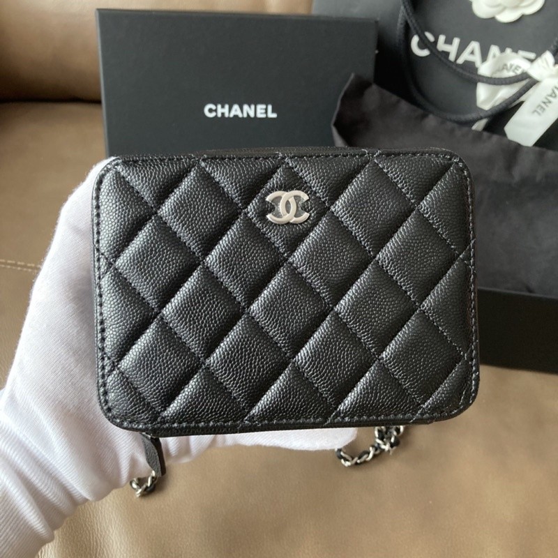 New! Chanel Classic Caviar Mini Camera Bag SHW Holo31