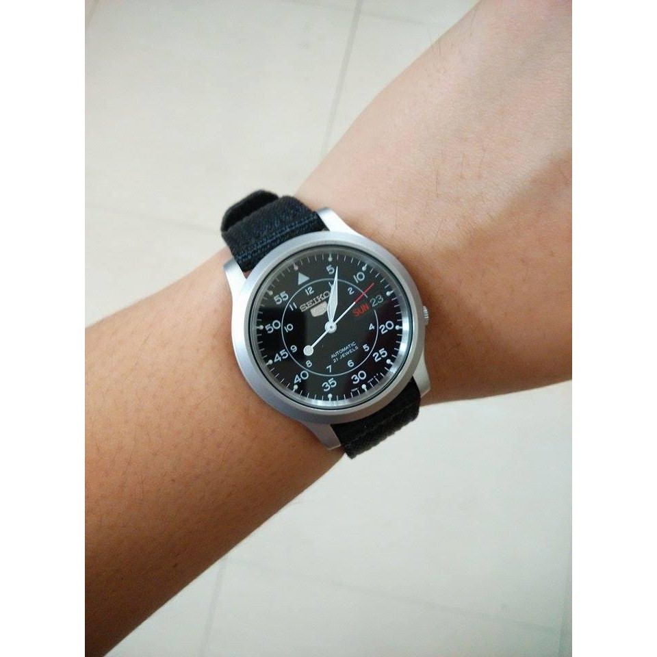 SEIKO 5 Automatic รุ่น SNK809K2 Black Military นาฬิกาข้อมือผู้ชายสายผ้าร่มไนล่อน สีดำ ตัวขายดี - ปร