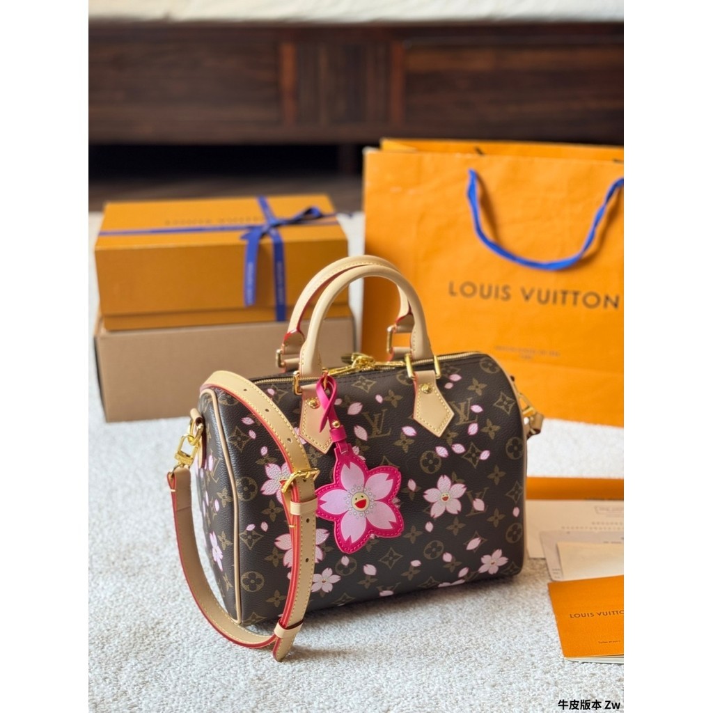 < Yuyu Ready Stock > Classic Cowhide Cherry Blossom Pillow Bag กระเป๋าถือหรูหรากระเป๋าถือที่ใช้งานได้จริงกระเป๋าสะพายขนาด 25 * 20 ซม.