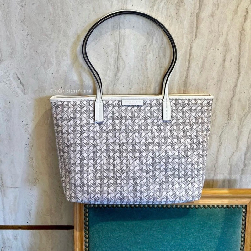 กระเป๋าสะพายทรงTote Tory Burch