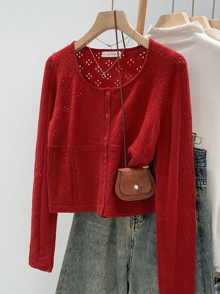 สีแดงสไตล์ฮ่องกงย้อนยุคกลวงบางสไตล์ครีมกันแดดด้านนอกถักคาร์ดิแกนแจ็คเก็ตผู้หญิง