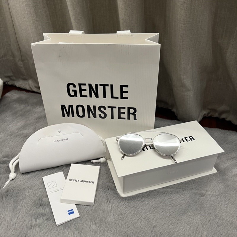 แว่นกันแดด Gentle Monster - Titanium *ของแท้100%*