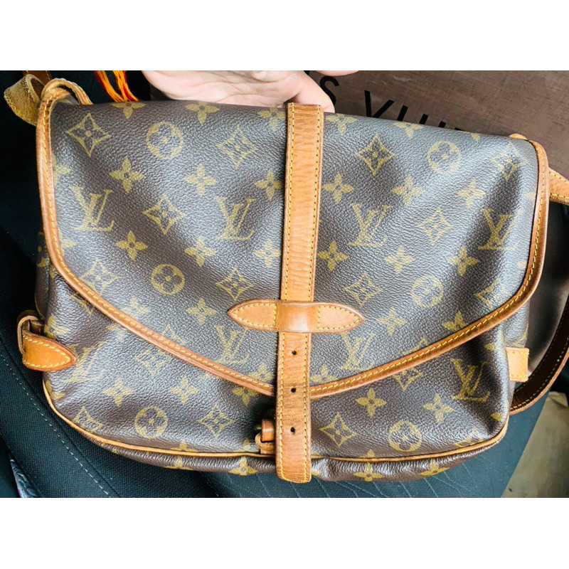Louis vuitton saumur mm mono กระเป๋าหลุยส์วิตตอง