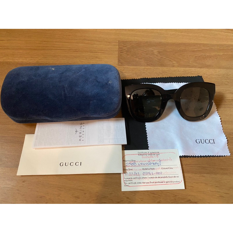แว่นตากันแดด Gucci แท้ Used มือสอง