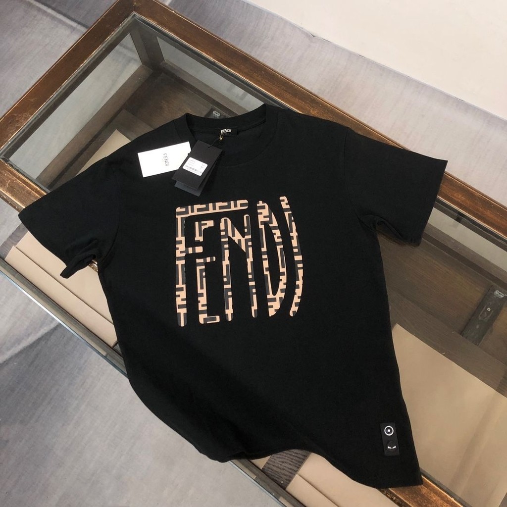 Fendi ฤดูร้อนใหม่Fendiคู่ชายและหญิงอเนกประสงค์ลําลองผ้าฝ้ายแท้แขนสั้นเสื้อยืดแฟชั่นพิมพ์รอบN