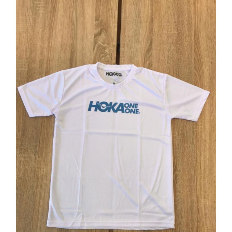 ในสต็อก เสื้อวิ่ง Hoka one one