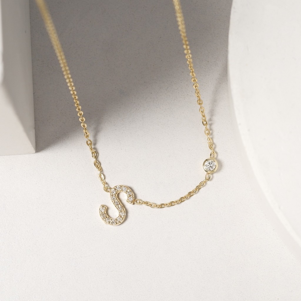 สร้อยคอทองแท้ 9K S Diamond Alphabet Initial with Mini Diamond